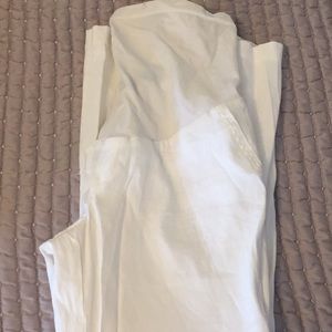 Medium pea in the pod maternity pants